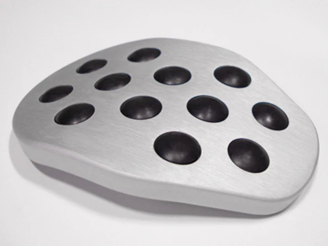 Rennline Aluminum 4 Piece Pedal Set with Rubber Grips for Porsche 911 964, and 993 Targa or Cabriolet - Image 2