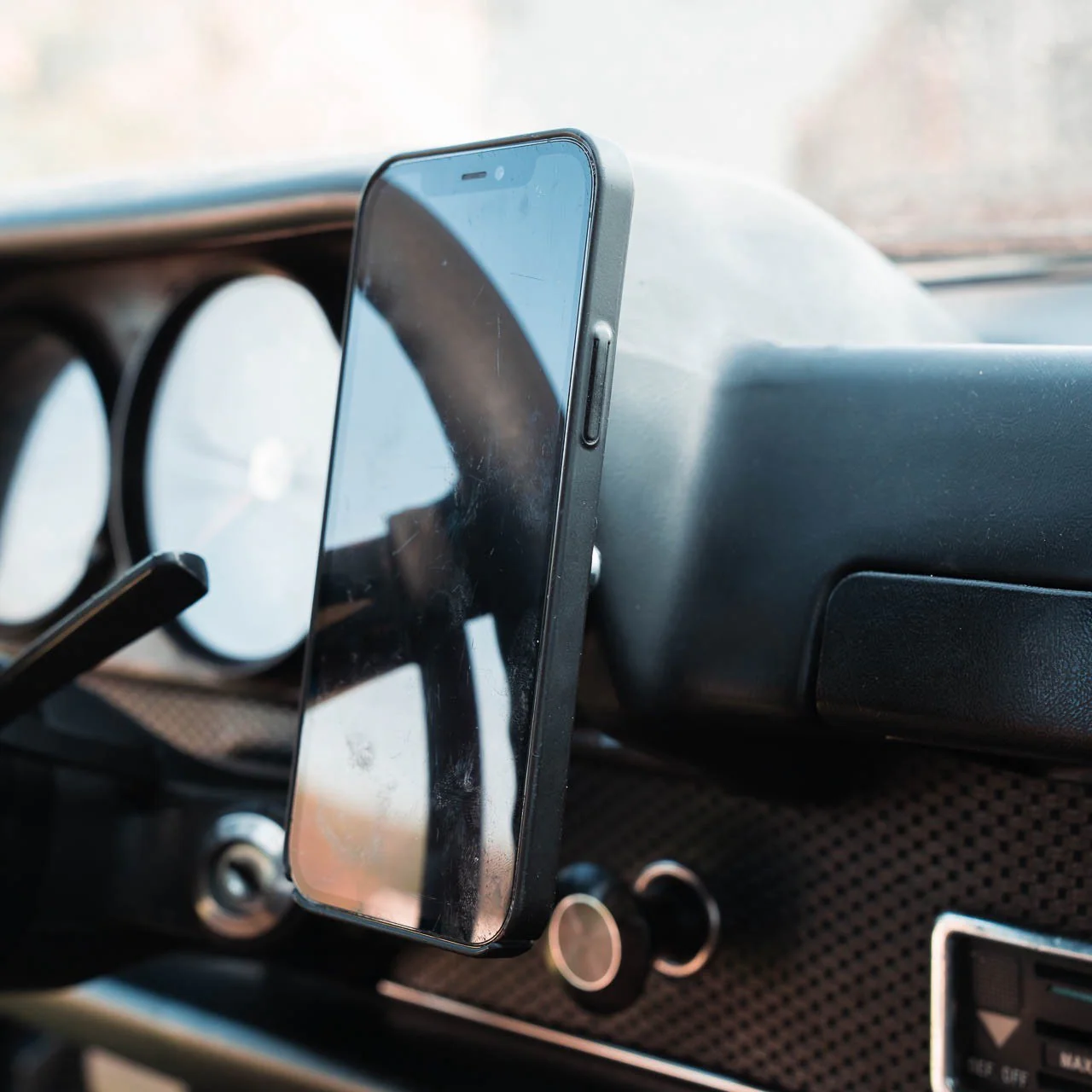 Rennline Exactfit Phone Mount - 914 - Image 4