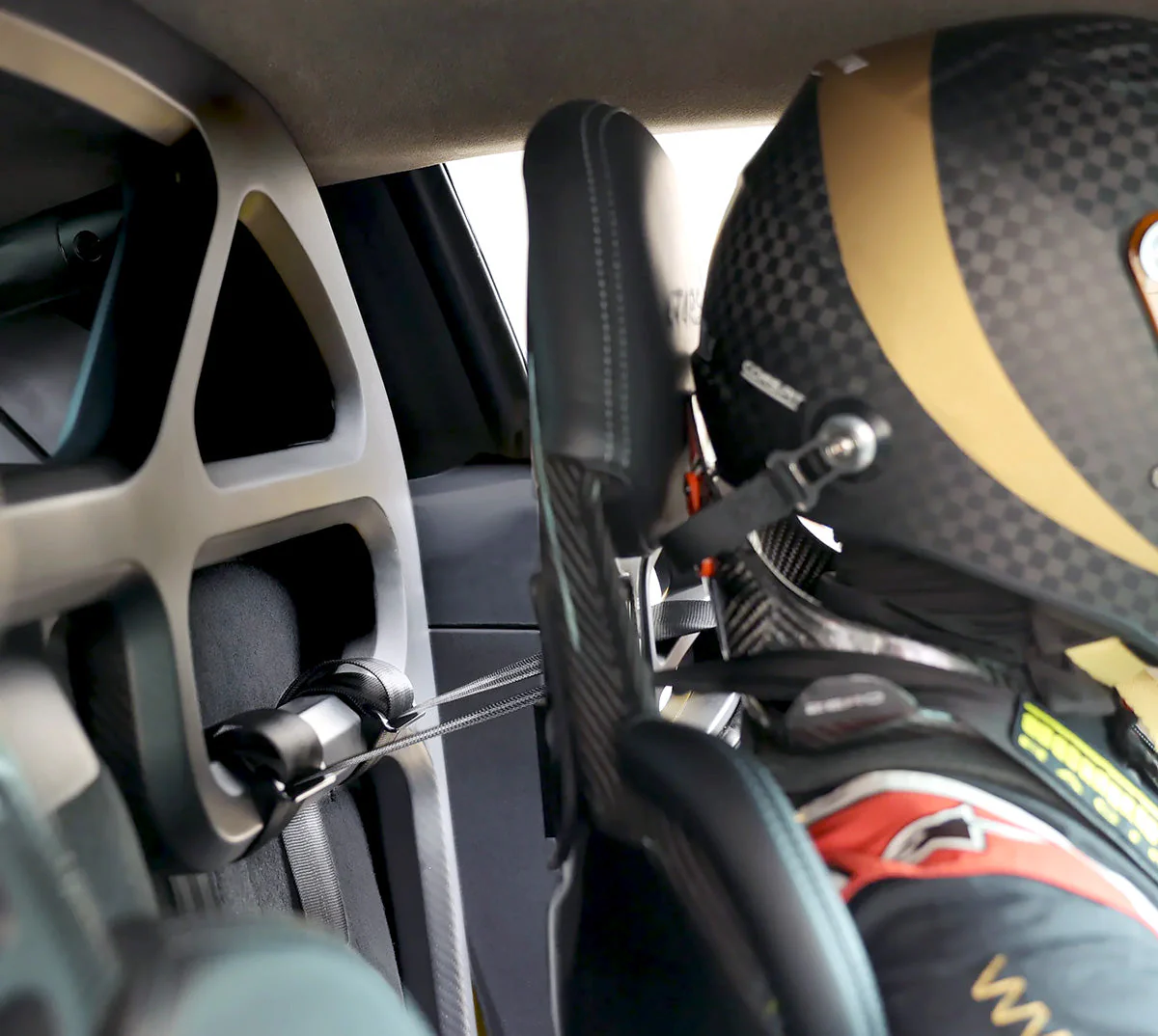 SilverRocket Dry Carbon Fiber Roll Bar for Porsche Cayman 718/981 | FIA Certified - Image 5